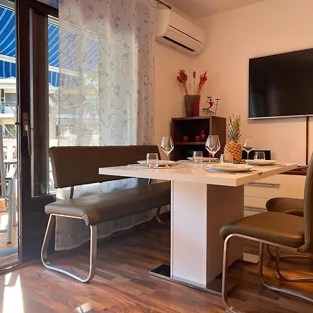 Apartamento Las Palmeras Roses